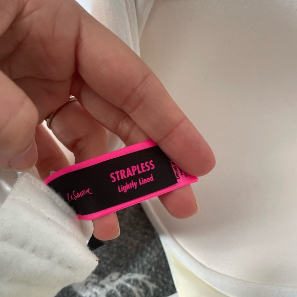 Strapless Bra - Picture 5 of 5